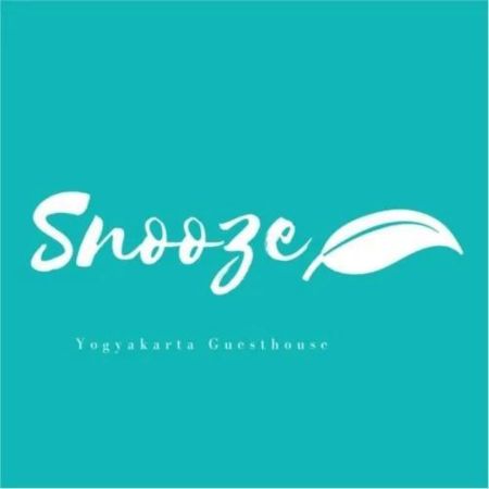 Snooze Hostel